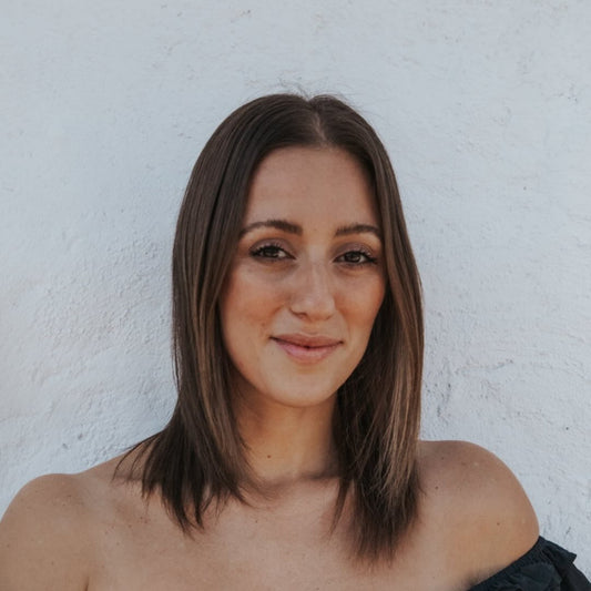 Nourishing Moms + Little Ones with Sam Aravopoulos