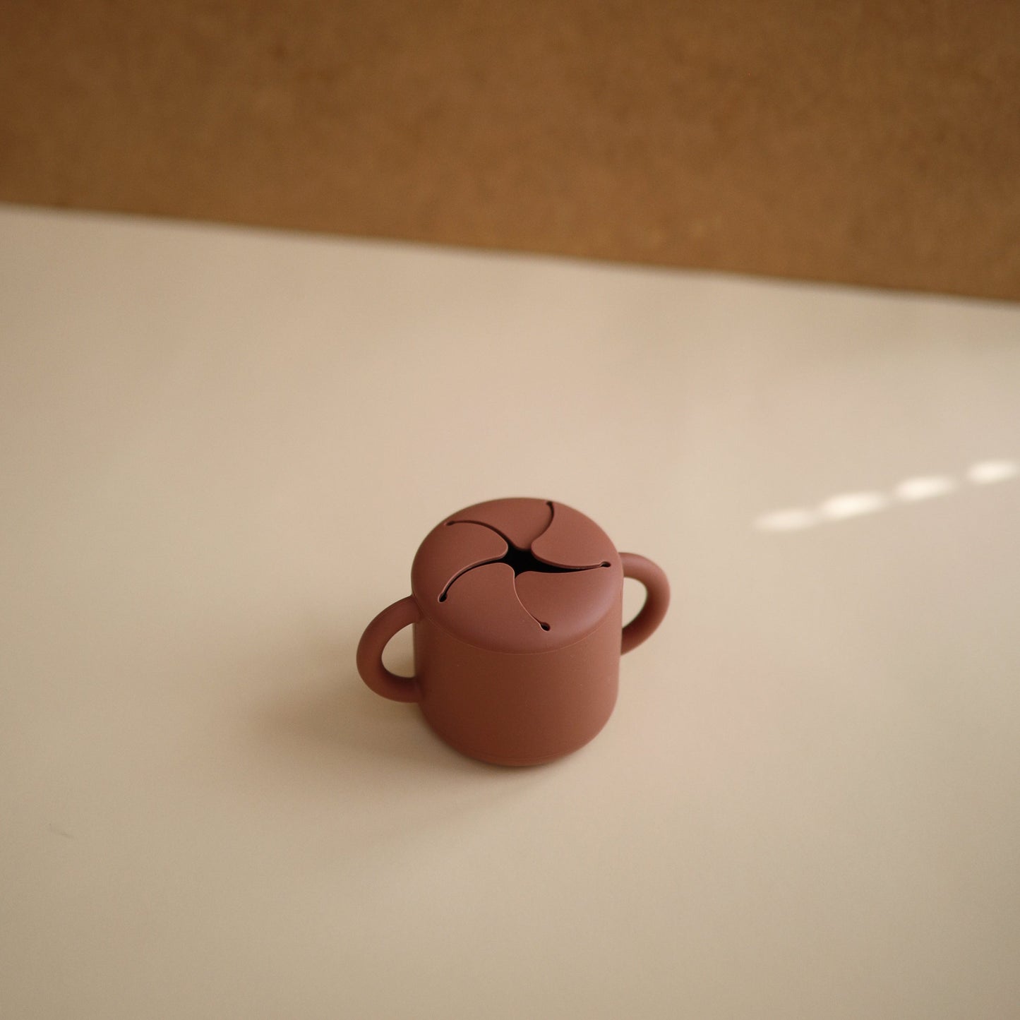 Mushie Silicone Snack Cup – Spill-Proof
