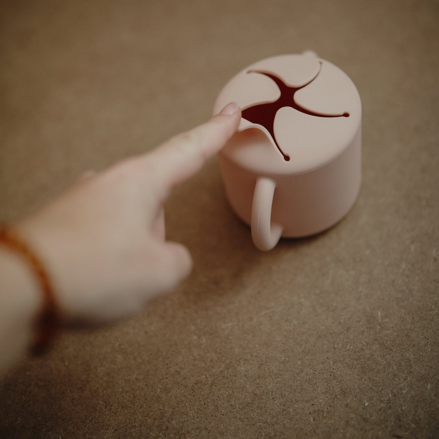 Mushie Silicone Snack Cup – Spill-Proof