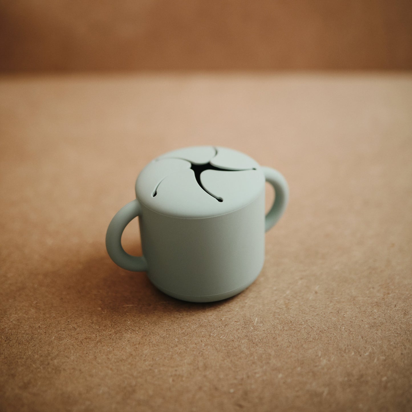 Mushie Silicone Snack Cup – Spill-Proof