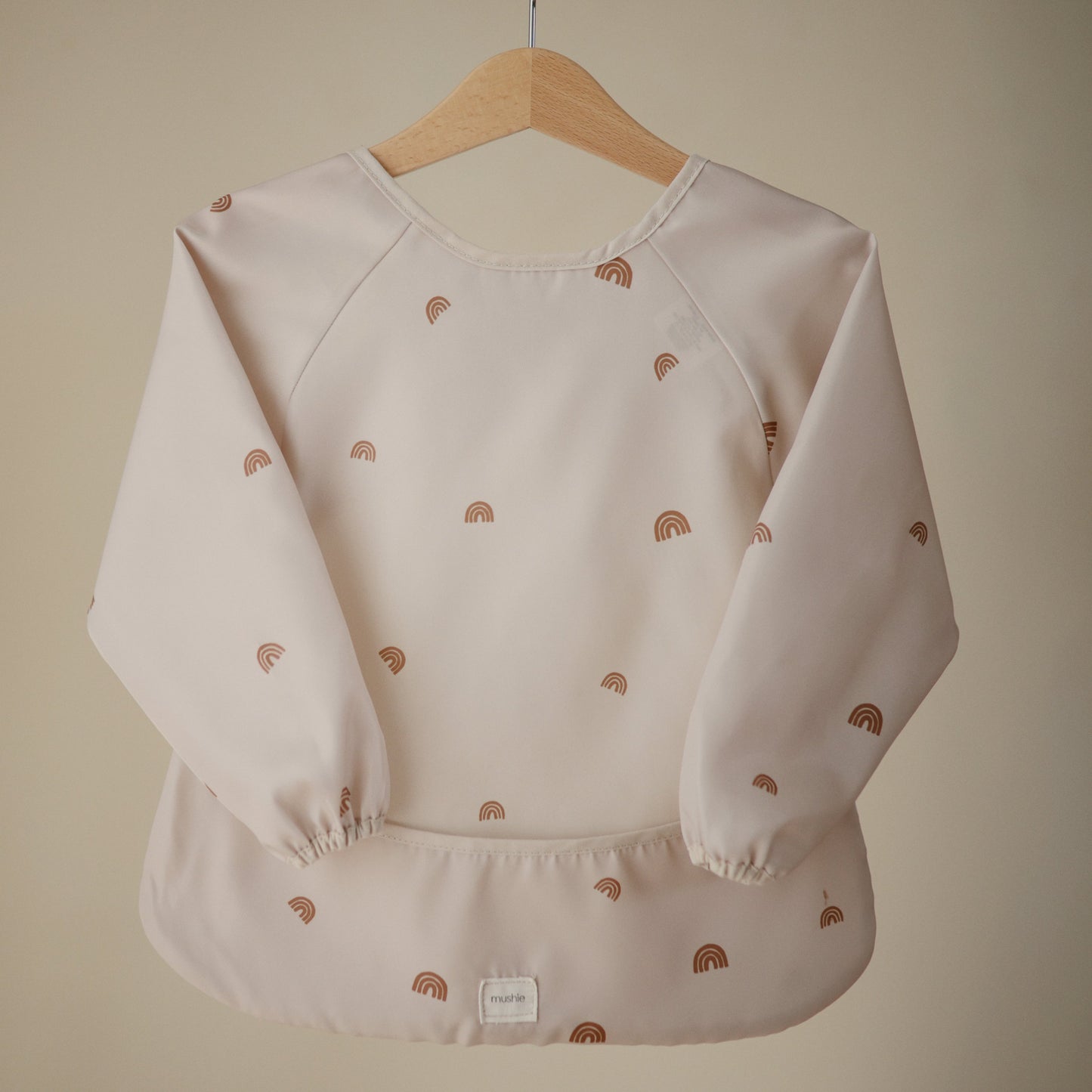 Mushie Long Sleeve Bib – Water Resistant