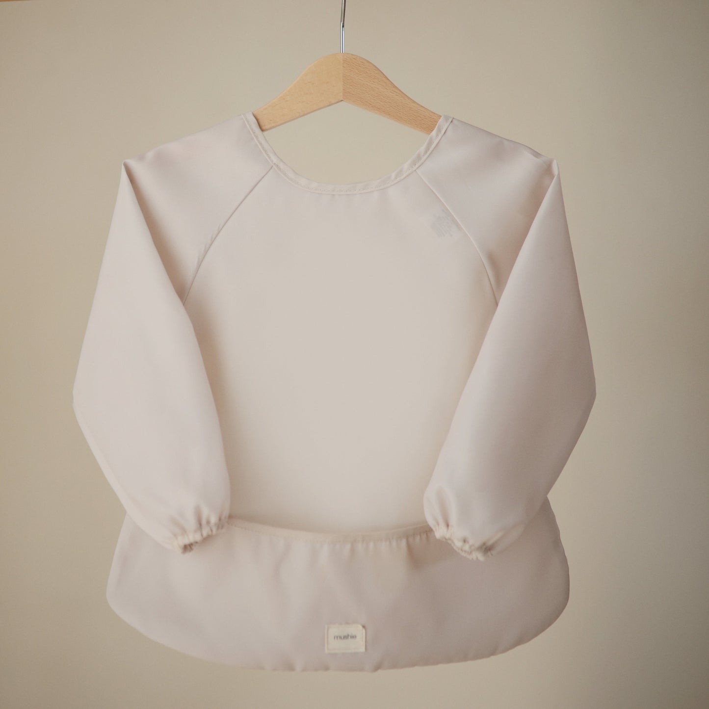 Mushie Long Sleeve Bib – Water Resistant