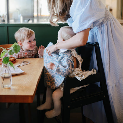 Mushie Long Sleeve Bib – Water Resistant