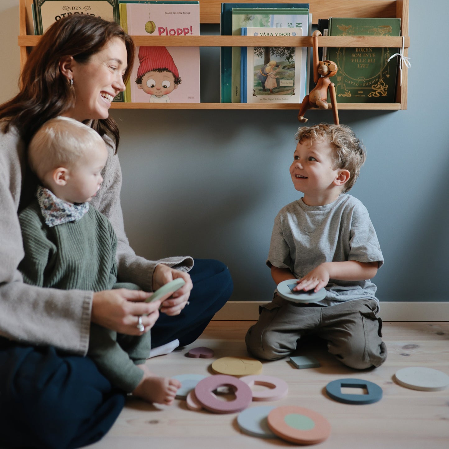 Mushie Foam Bath Puzzle – Floating Geometric Shapes