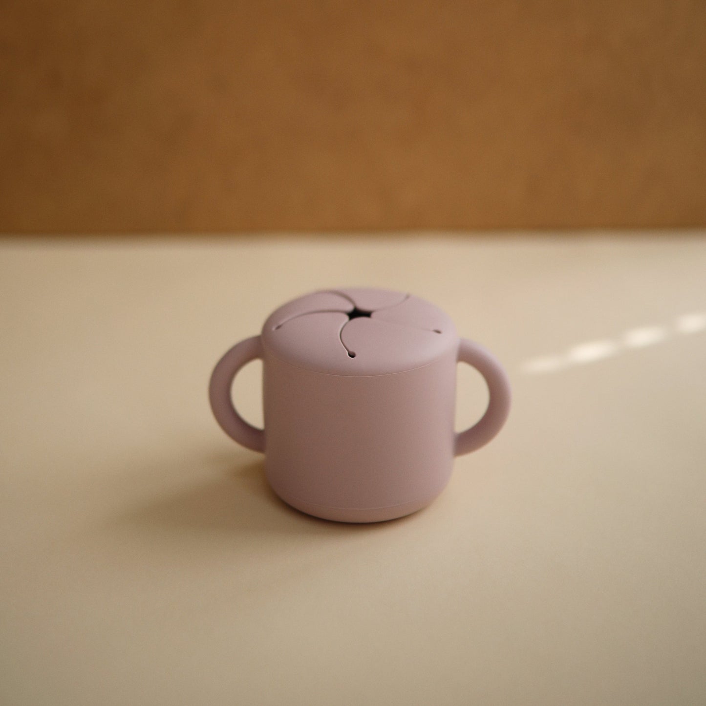 Mushie Silicone Snack Cup – Spill-Proof