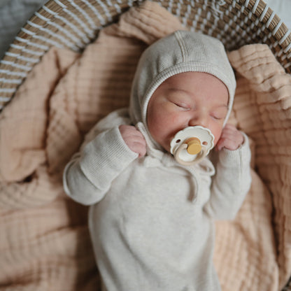 Mushie Baby Bonnet – Organic Cotton Rib Knit