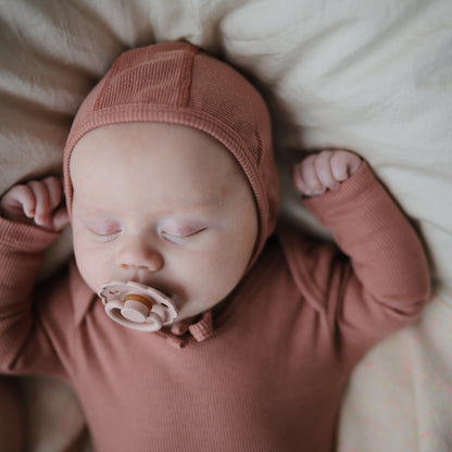 Mushie Baby Bonnet – Organic Cotton Rib Knit
