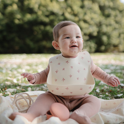 Mushie Silicone Baby Bib – Adjustable Catch-All