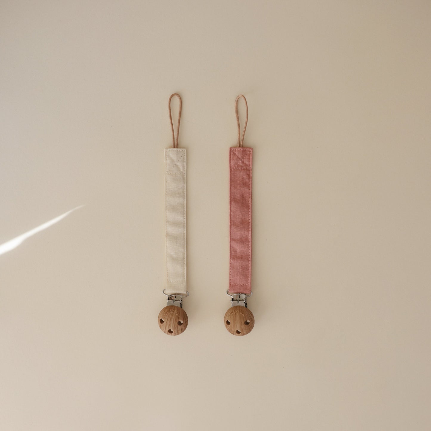 Mushie Linen Pacifier Clip 2-Pack – Water Resistant