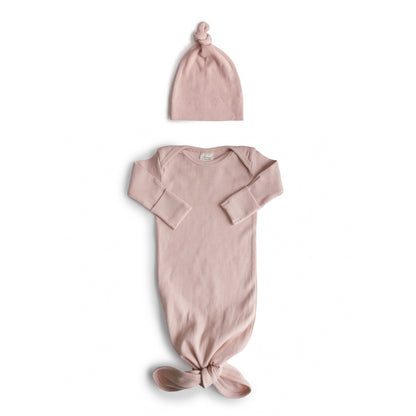 Mushie Ribbed Knotted Baby Gown + Beanie Set – Organic Cotton