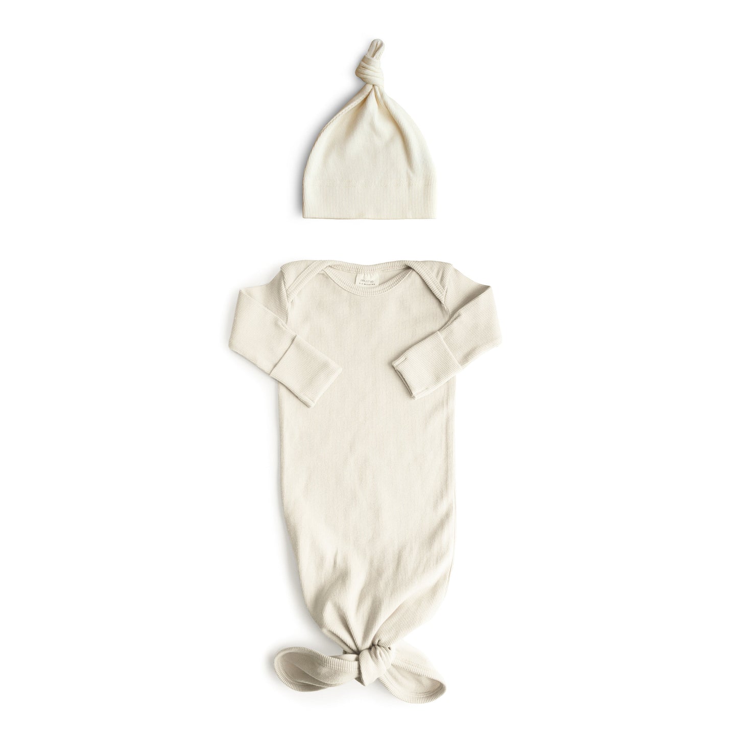 Mushie Ribbed Knotted Baby Gown + Beanie Set – Organic Cotton