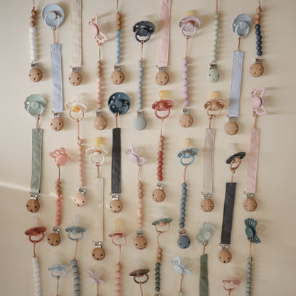 Mushie Linen Pacifier Clip 2-Pack – Water Resistant