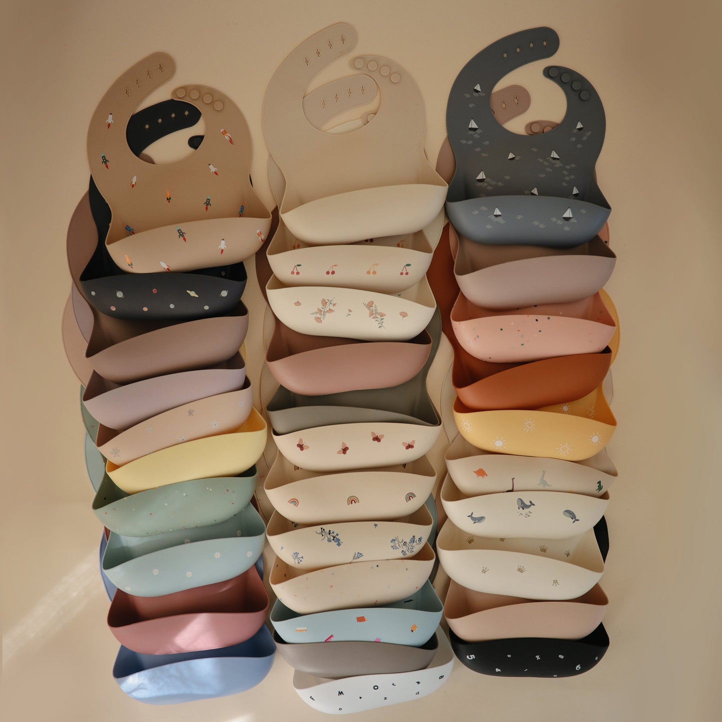 Mushie Silicone Baby Bib – Adjustable Catch-All