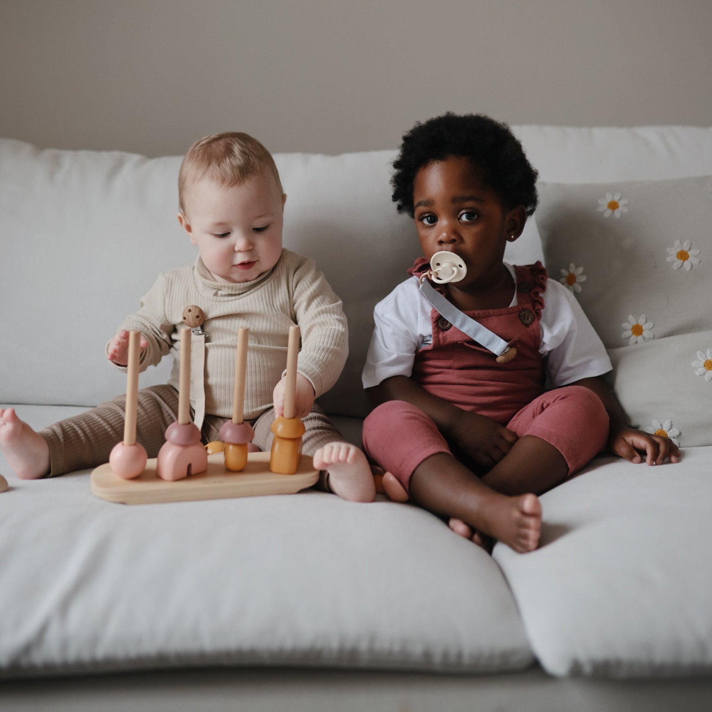 Mushie Linen Pacifier Clip 2-Pack – Water Resistant