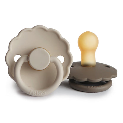 Mushie FRIGG Daisy Pacifier 2-Pack – Natural Rubber